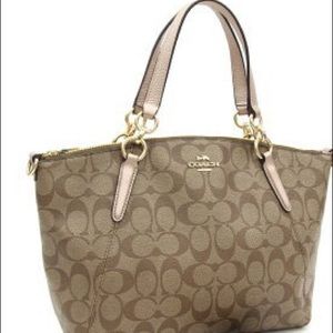 Coach KELSEY SATCHEL IN SIGNATURE CANVAS